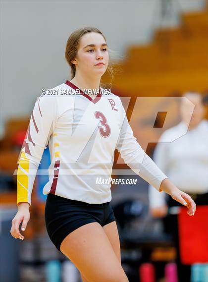 Thumbnail 1 in Papillion-LaVista vs. Omaha Central photogallery.