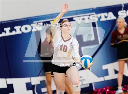 Thumbnail 3 in Papillion-LaVista vs. Omaha Central photogallery.
