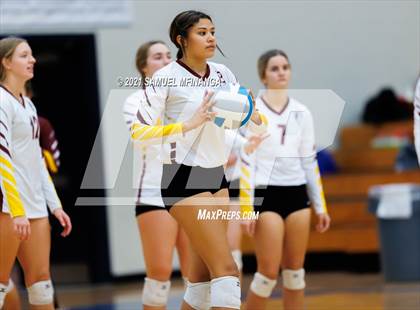 Thumbnail 2 in Papillion-LaVista vs. Omaha Central photogallery.