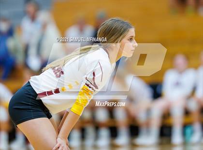 Thumbnail 1 in Papillion-LaVista vs. Omaha Central photogallery.