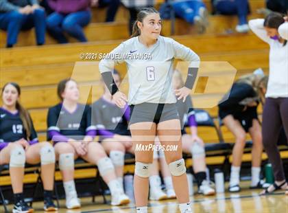 Thumbnail 3 in Papillion-LaVista vs. Omaha Central photogallery.