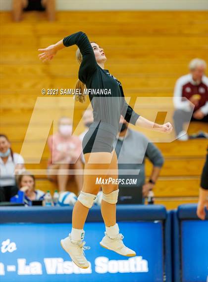 Thumbnail 1 in Papillion-LaVista vs. Omaha Central photogallery.