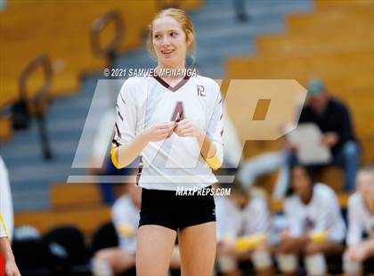 Thumbnail 2 in Papillion-LaVista vs. Omaha Central photogallery.