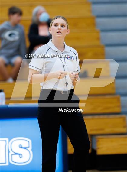 Thumbnail 2 in Papillion-LaVista vs. Omaha Central photogallery.