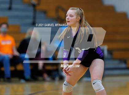 Thumbnail 1 in Papillion-LaVista vs. Omaha Central photogallery.