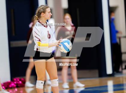 Thumbnail 2 in Papillion-LaVista vs. Omaha Central photogallery.