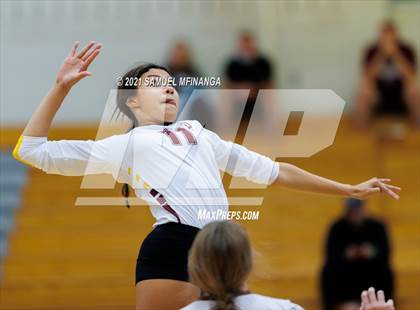 Thumbnail 1 in Papillion-LaVista vs. Omaha Central photogallery.
