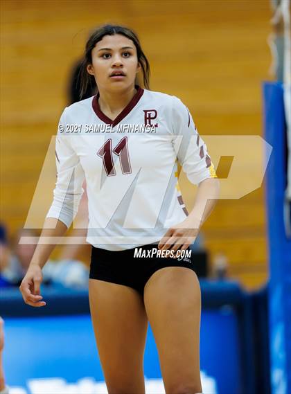 Thumbnail 1 in Papillion-LaVista vs. Omaha Central photogallery.