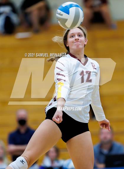 Thumbnail 1 in Papillion-LaVista vs. Omaha Central photogallery.