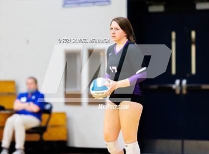 Thumbnail 3 in Papillion-LaVista vs. Omaha Central photogallery.