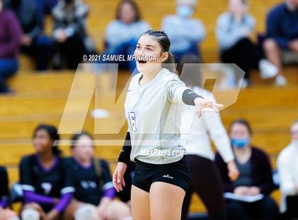 Thumbnail 3 in Papillion-LaVista vs. Omaha Central photogallery.