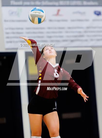 Thumbnail 3 in Papillion-LaVista vs. Omaha Central photogallery.