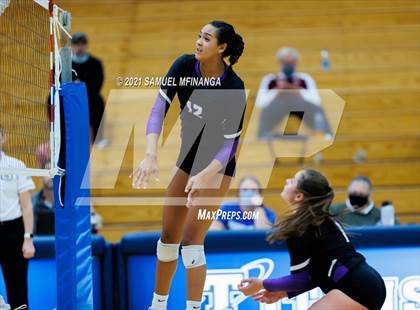 Thumbnail 3 in Papillion-LaVista vs. Omaha Central photogallery.