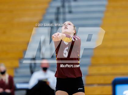 Thumbnail 3 in Papillion-LaVista vs. Omaha Central photogallery.