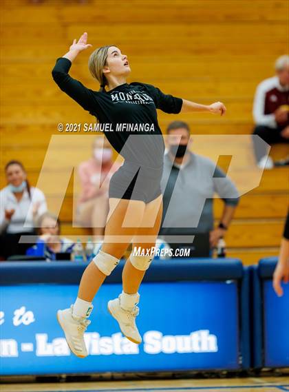 Thumbnail 3 in Papillion-LaVista vs. Omaha Central photogallery.