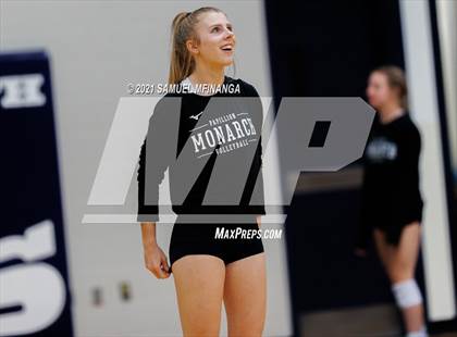 Thumbnail 2 in Papillion-LaVista vs. Omaha Central photogallery.