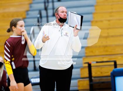 Thumbnail 3 in Papillion-LaVista vs. Omaha Central photogallery.