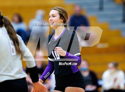 Thumbnail 3 in Papillion-LaVista vs. Omaha Central photogallery.