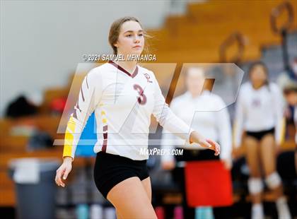 Thumbnail 3 in Papillion-LaVista vs. Omaha Central photogallery.