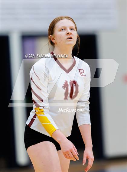 Thumbnail 2 in Papillion-LaVista vs. Omaha Central photogallery.