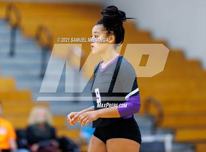 Thumbnail 2 in Papillion-LaVista vs. Omaha Central photogallery.