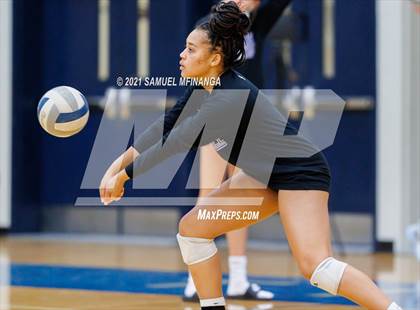 Thumbnail 1 in Papillion-LaVista vs. Omaha Central photogallery.