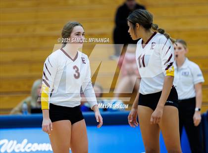 Thumbnail 3 in Papillion-LaVista vs. Omaha Central photogallery.