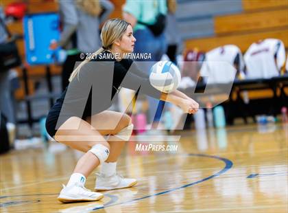 Thumbnail 2 in Papillion-LaVista vs. Omaha Central photogallery.