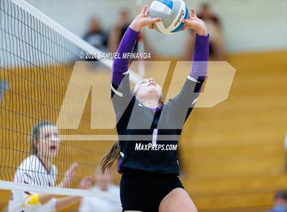 Thumbnail 1 in Papillion-LaVista vs. Omaha Central photogallery.