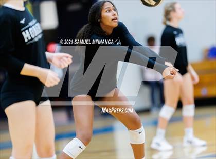 Thumbnail 1 in Papillion-LaVista vs. Omaha Central photogallery.