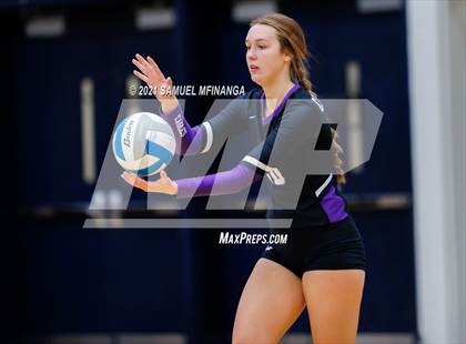 Thumbnail 1 in Papillion-LaVista vs. Omaha Central photogallery.