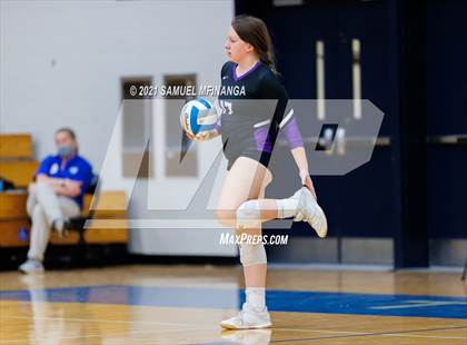 Thumbnail 2 in Papillion-LaVista vs. Omaha Central photogallery.