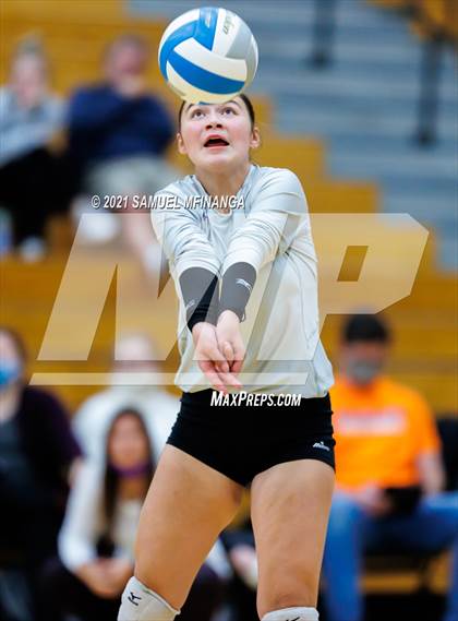 Thumbnail 3 in Papillion-LaVista vs. Omaha Central photogallery.