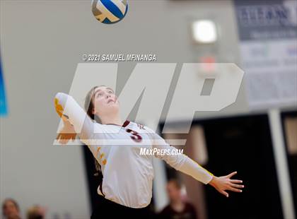 Thumbnail 3 in Papillion-LaVista vs. Omaha Central photogallery.