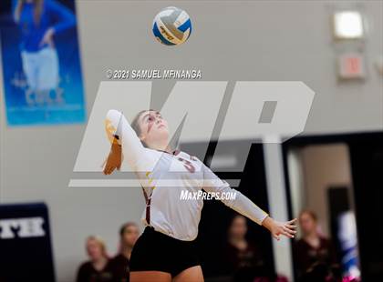 Thumbnail 1 in Papillion-LaVista vs. Omaha Central photogallery.