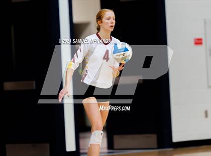 Thumbnail 2 in Papillion-LaVista vs. Omaha Central photogallery.