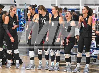 Thumbnail 3 in Mater Dei vs. Hamilton (Nike TOC Southwest) photogallery.