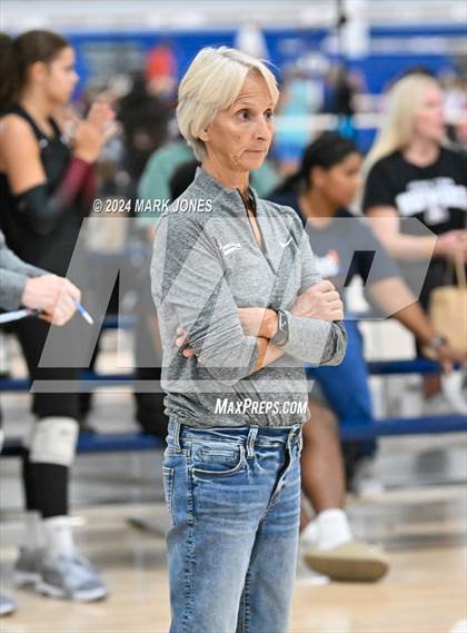 Thumbnail 3 in Mater Dei vs. Hamilton (Nike TOC Southwest) photogallery.