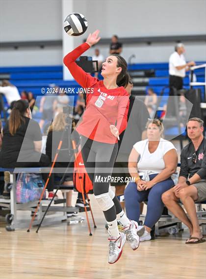 Thumbnail 3 in Mater Dei vs. Hamilton (Nike TOC Southwest) photogallery.