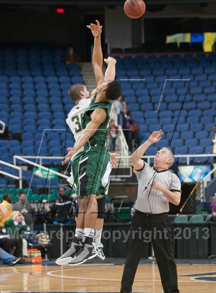 Thumbnail 2 in Christ School vs Ravenscroft (MLK North Carolina Scholastic Classic) photogallery.