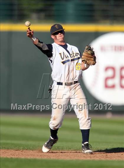Thumbnail 3 in McQuaid vs Victor (NYSPHSAA Section 5 Class AA Final) photogallery.