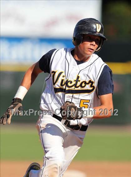 Thumbnail 3 in McQuaid vs Victor (NYSPHSAA Section 5 Class AA Final) photogallery.