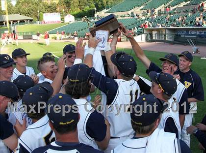 Thumbnail 1 in McQuaid vs Victor (NYSPHSAA Section 5 Class AA Final) photogallery.