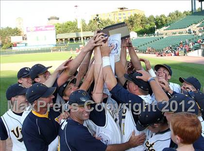 Thumbnail 3 in McQuaid vs Victor (NYSPHSAA Section 5 Class AA Final) photogallery.