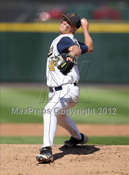 Thumbnail 1 in McQuaid vs Victor (NYSPHSAA Section 5 Class AA Final) photogallery.