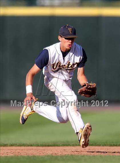 Thumbnail 3 in McQuaid vs Victor (NYSPHSAA Section 5 Class AA Final) photogallery.