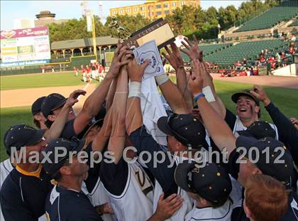 Thumbnail 2 in McQuaid vs Victor (NYSPHSAA Section 5 Class AA Final) photogallery.