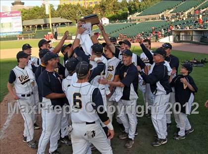 Thumbnail 3 in McQuaid vs Victor (NYSPHSAA Section 5 Class AA Final) photogallery.