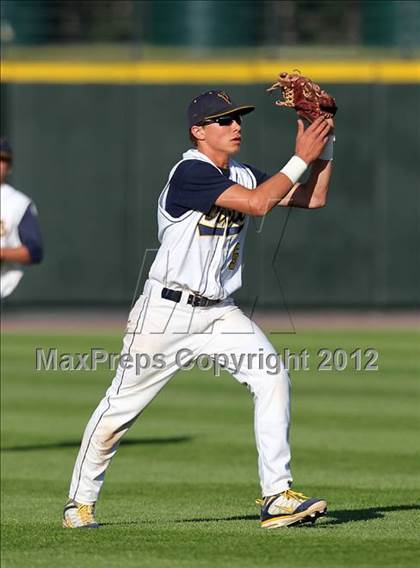 Thumbnail 1 in McQuaid vs Victor (NYSPHSAA Section 5 Class AA Final) photogallery.
