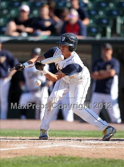 Thumbnail 3 in McQuaid vs Victor (NYSPHSAA Section 5 Class AA Final) photogallery.